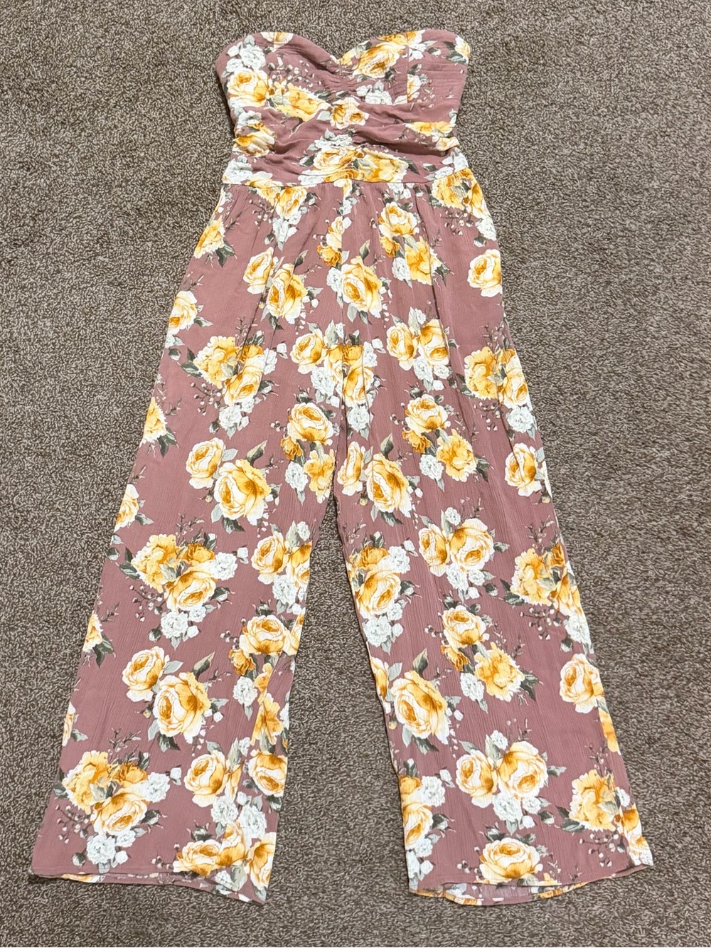 Band of Gypsies Mauve Strapless Floral Wide-Leg Jumpsuit with Yellow Roses
